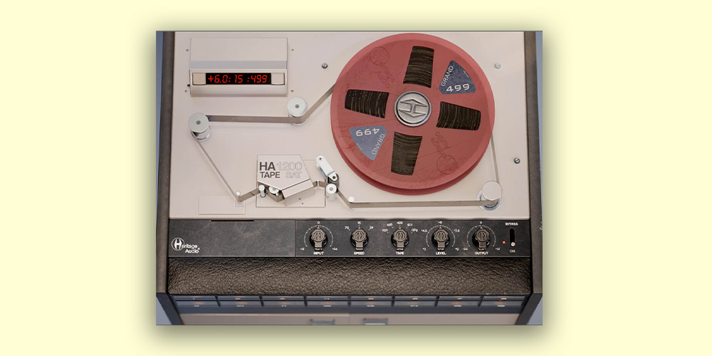 HA1200 TapeSat